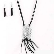 Infinite Fringe Black Necklace