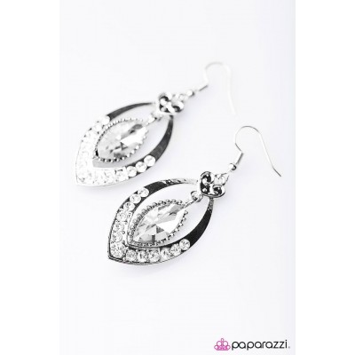 Royal Honeymoon White Earrings